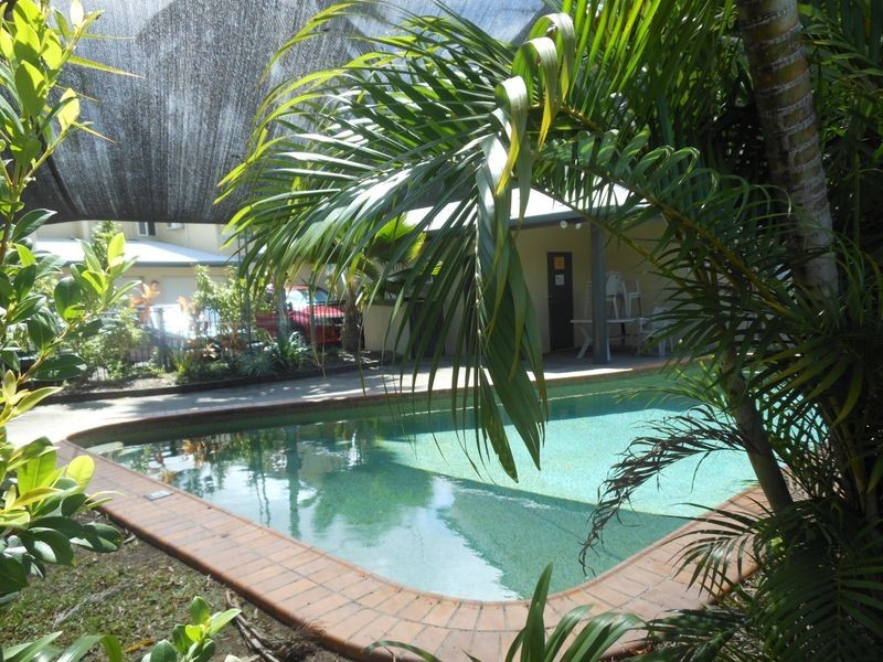 11/14 Charles Street, Cairns North QLD 4870