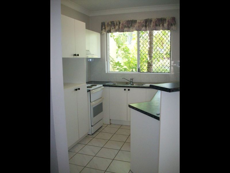 4/10 Grantala Street, Manoora QLD 4870