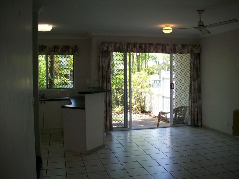 4/10 Grantala Street, Manoora QLD 4870