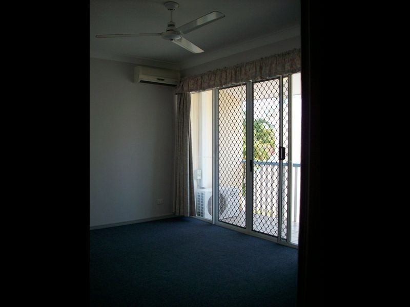 4/10 Grantala Street, Manoora QLD 4870