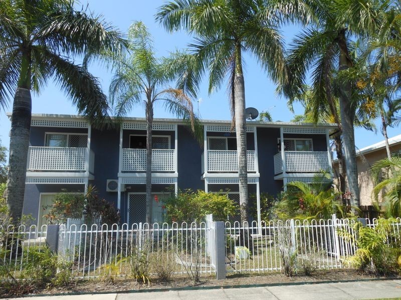 11/6 Springfield Crescent, Manoora QLD 4870