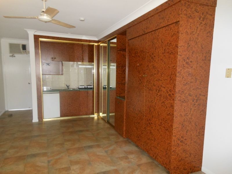 11/6 Springfield Crescent, Manoora QLD 4870