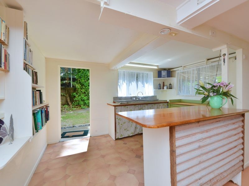 6 Fulton Close, Whitfield QLD 4870