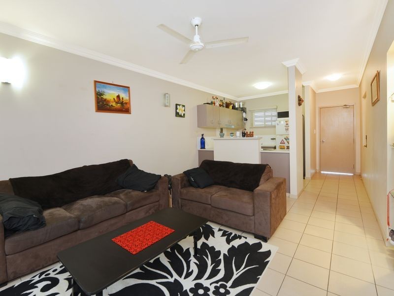 313/2-8 Centenary Close, Manoora QLD 4870