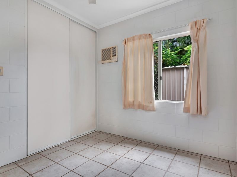 8 Dodd Court, Mooroobool QLD 4870