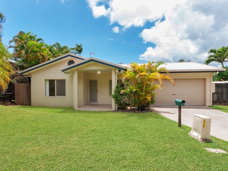 9 Dodd Court, Mooroobool QLD 4870