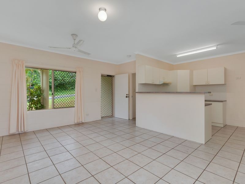 9 Dodd Court, Mooroobool QLD 4870