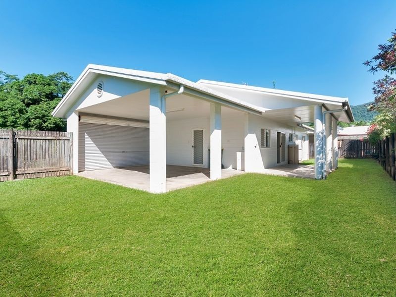 14 Hammond Court, Mooroobool QLD 4870