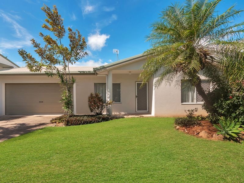 2 Trappes Court, Mooroobool QLD 4870