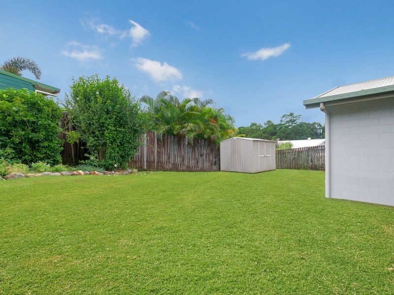 2 Trappes Court, Mooroobool QLD 4870