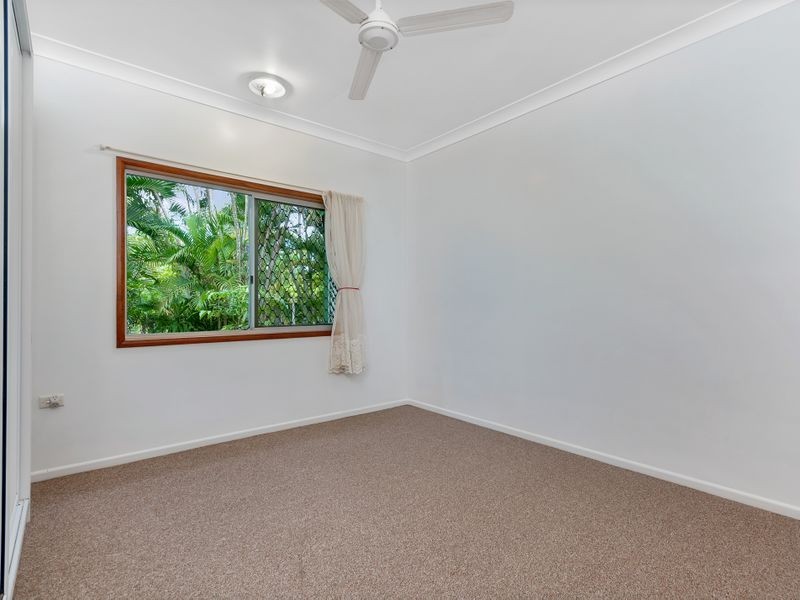 27 Ramsey Drive, Kanimbla QLD 4870