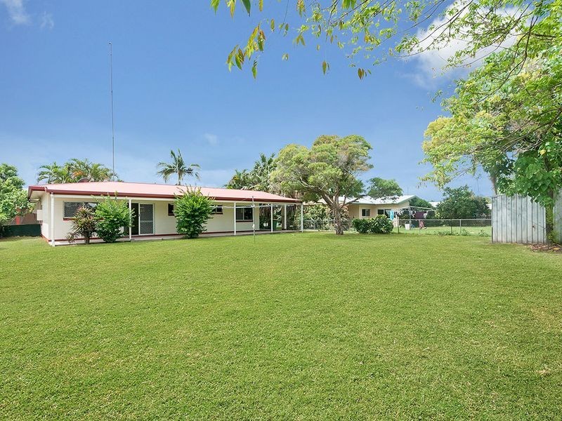 85 McLaughlin Road, Bentley Park QLD 4869