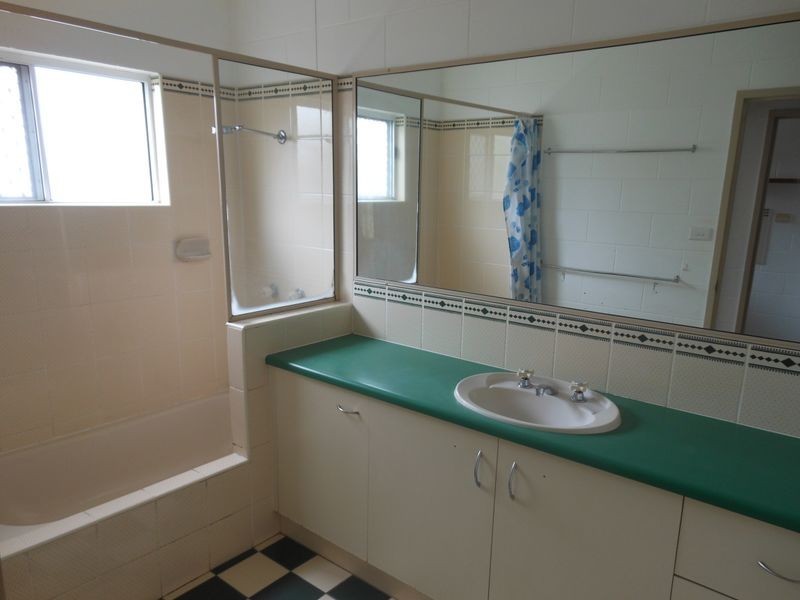 Bentley Park QLD 4869