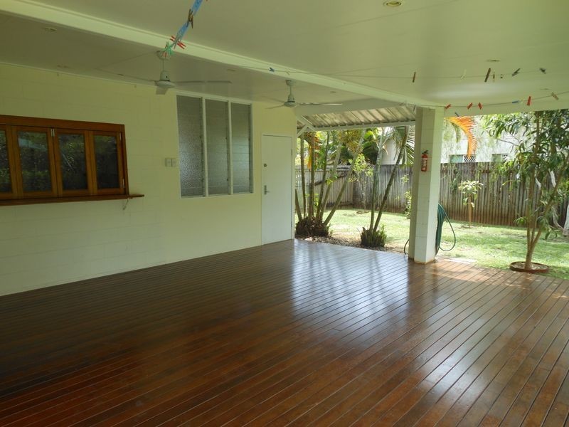 Bentley Park QLD 4869