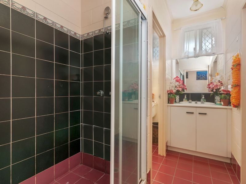 16 Cracknell Road, White Rock QLD 4868