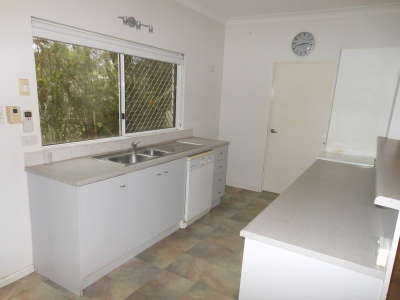 8/24 Springfield Crescent, Manoora QLD 4870