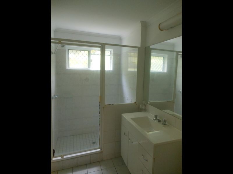 8/24 Springfield Crescent, Manoora QLD 4870