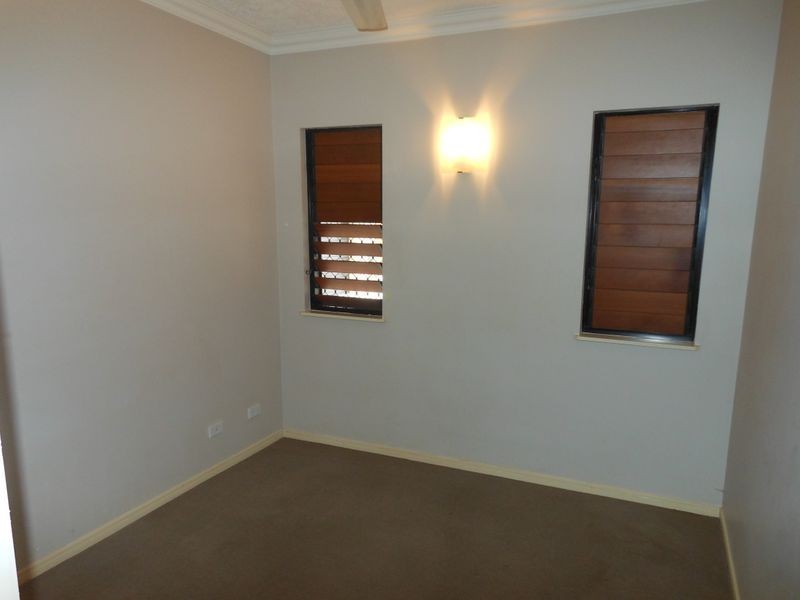1/83 Hayward Street, Mooroobool QLD 4870