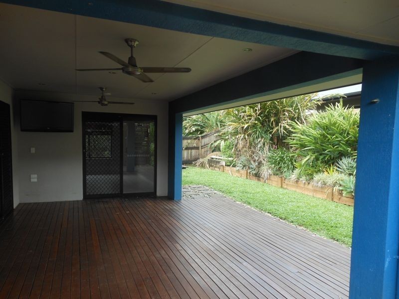 89 Gamburra Drive, Redlynch QLD 4870