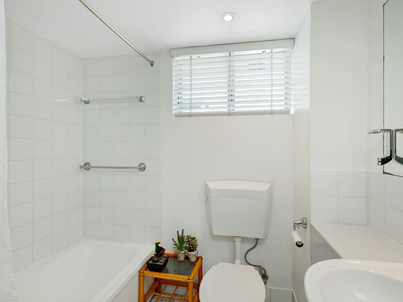 20/14 Upward Street, Cairns North QLD 4870