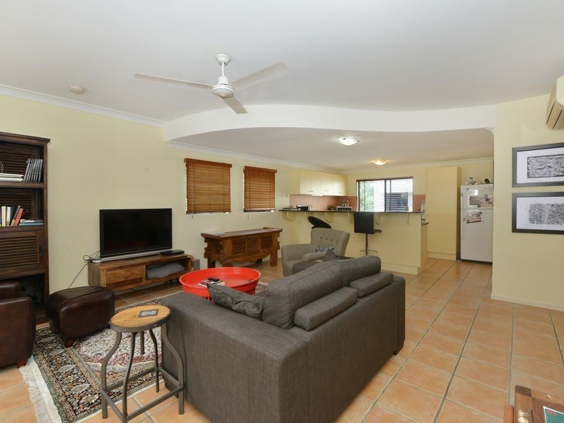 3/111 Collins Avenue, Edge Hill QLD 4870
