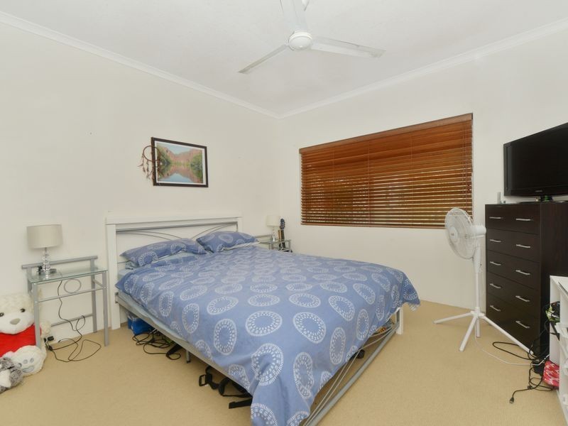 205 219 Mcleod Street, Cairns North QLD 4870