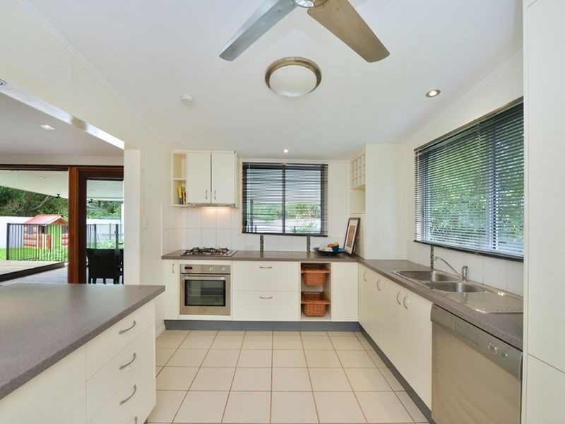 46 Atherton Street, Whitfield QLD 4870