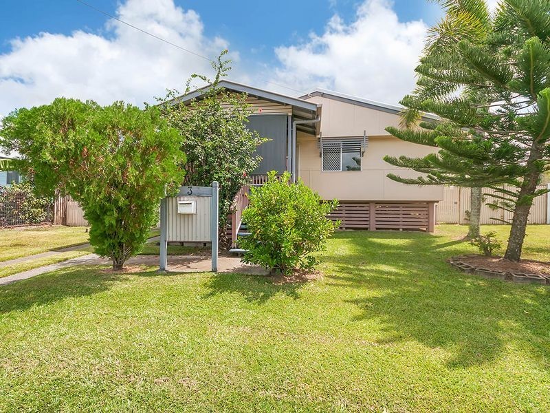 3 Brant Street, Manoora QLD 4870