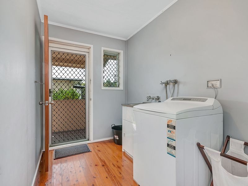 3 Brant Street, Manoora QLD 4870