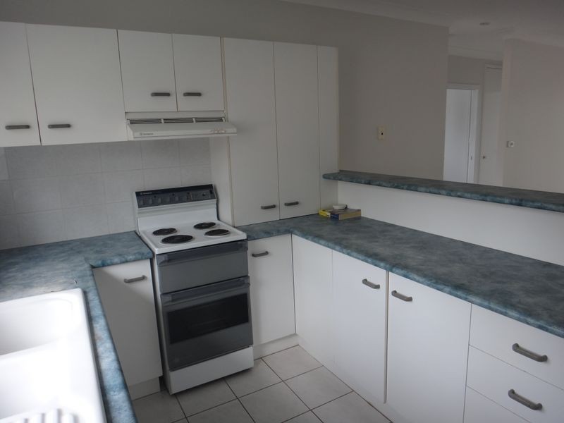 4/8 Springfield Crescent, Manoora QLD 4870