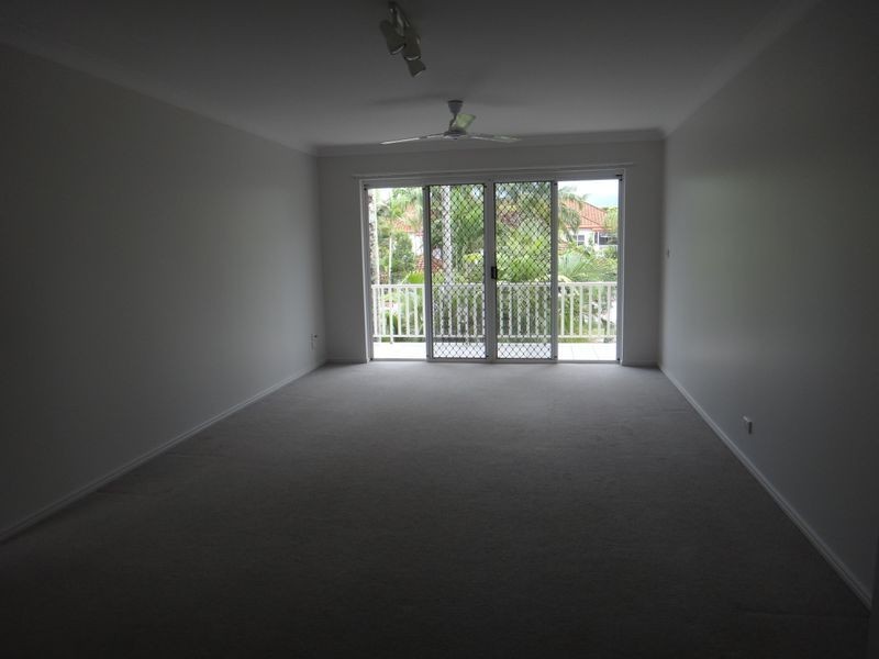 4/8 Springfield Crescent, Manoora QLD 4870