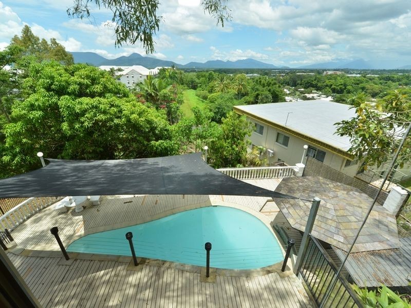 1 Koppen Terrace, Mooroobool QLD 4870