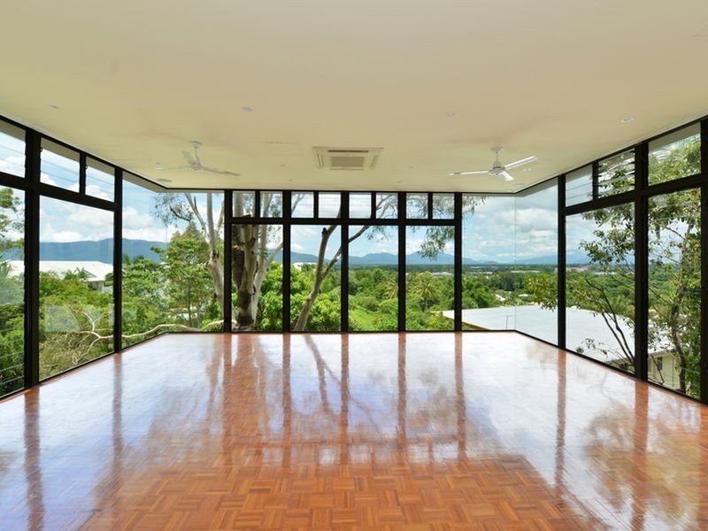 1 Koppen Terrace, Mooroobool QLD 4870