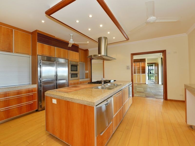 1 Koppen Terrace, Mooroobool QLD 4870