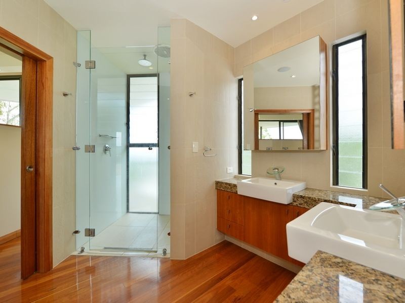 1 Koppen Terrace, Mooroobool QLD 4870