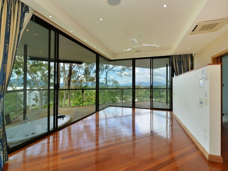 1 Koppen Terrace, Mooroobool QLD 4870