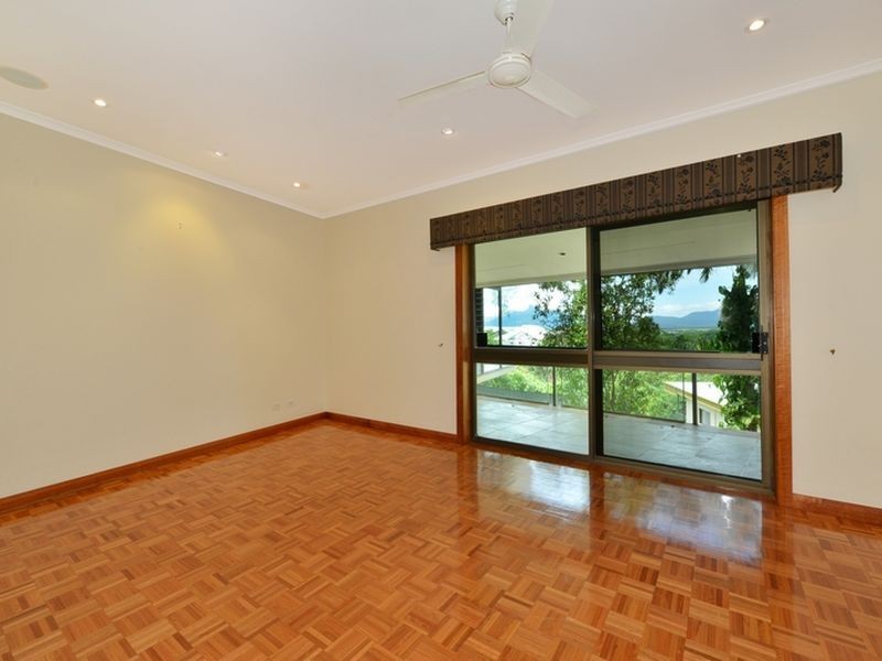 1 Koppen Terrace, Mooroobool QLD 4870