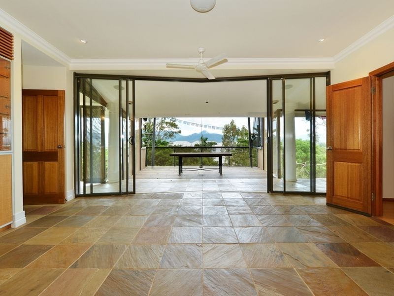 1 Koppen Terrace, Mooroobool QLD 4870