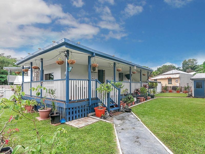 9 Casella Street, Earlville QLD 4870