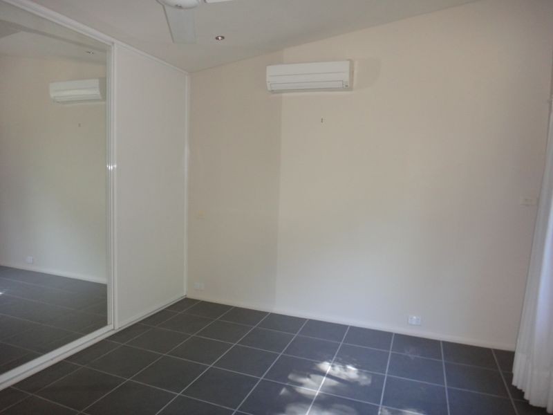 11 Panoramic Place, Whitfield QLD 4870