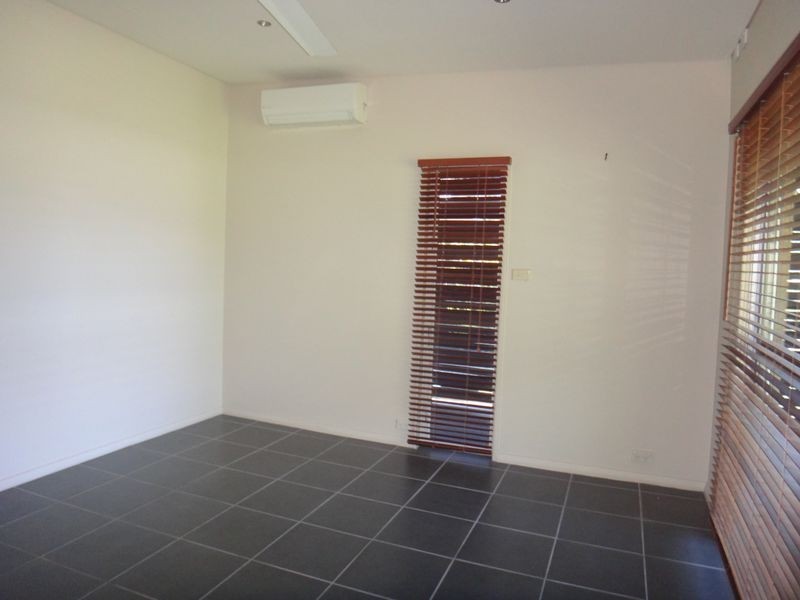 11 Panoramic Place, Whitfield QLD 4870