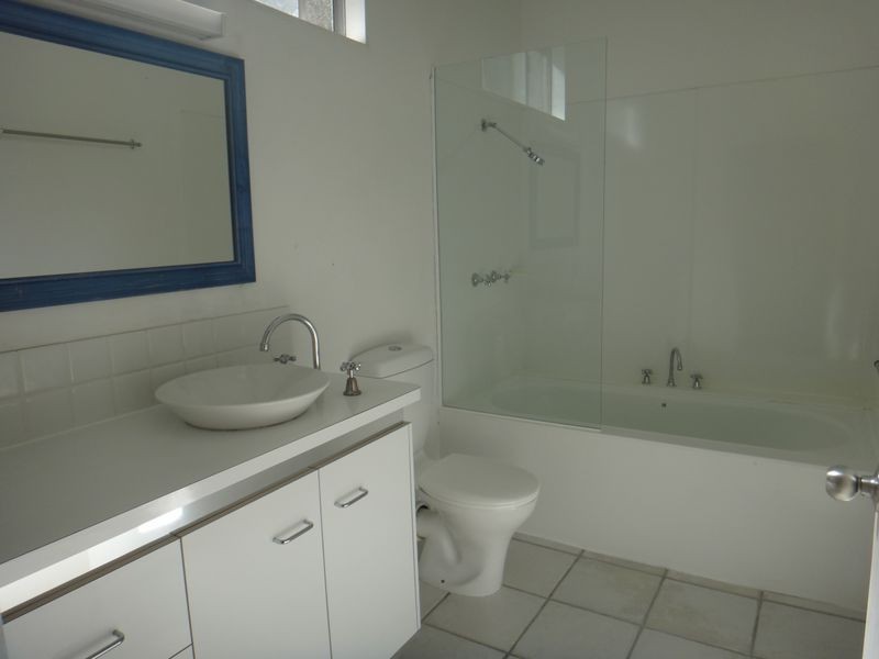 11 Panoramic Place, Whitfield QLD 4870