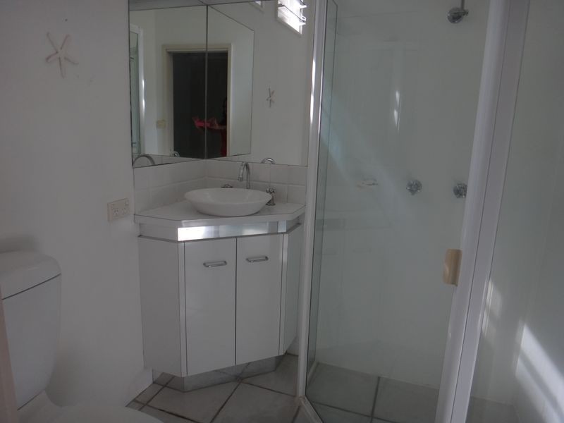 11 Panoramic Place, Whitfield QLD 4870