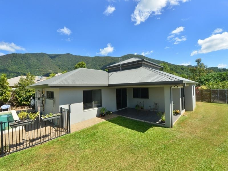 112 Springbrook Avenue, Redlynch QLD 4870