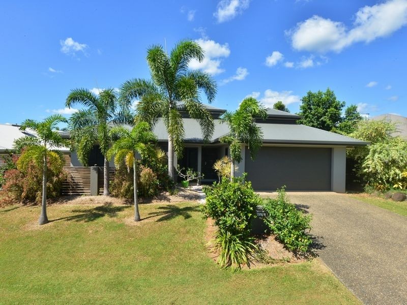 112 Springbrook Avenue, Redlynch QLD 4870