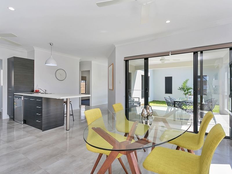 17 Bluecove Circuit, Trinity Park QLD 4879