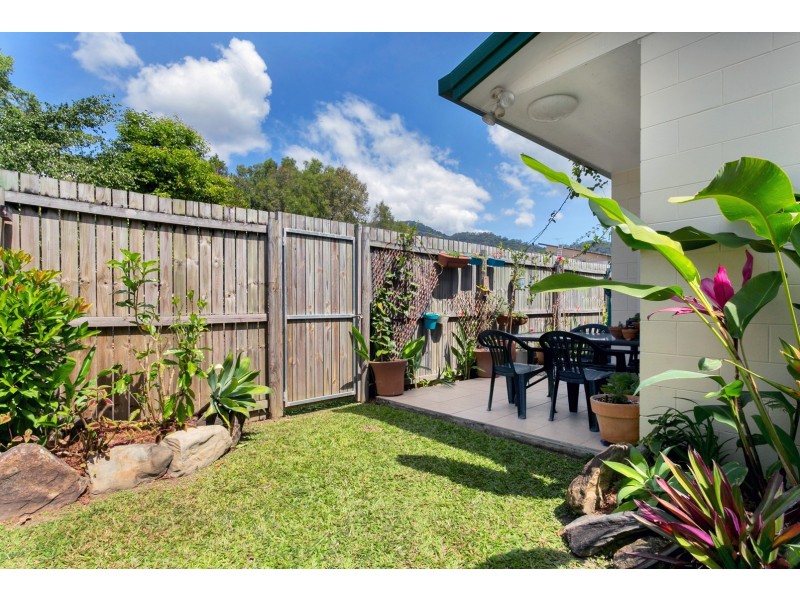 Unit 2/27 Brooks Street, Whitfield QLD 4870