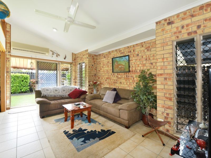 1/11 Moody Street, Manunda QLD 4870