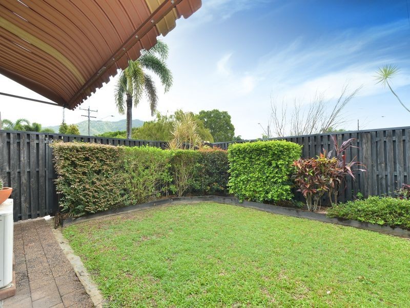 1/11 Moody Street, Manunda QLD 4870