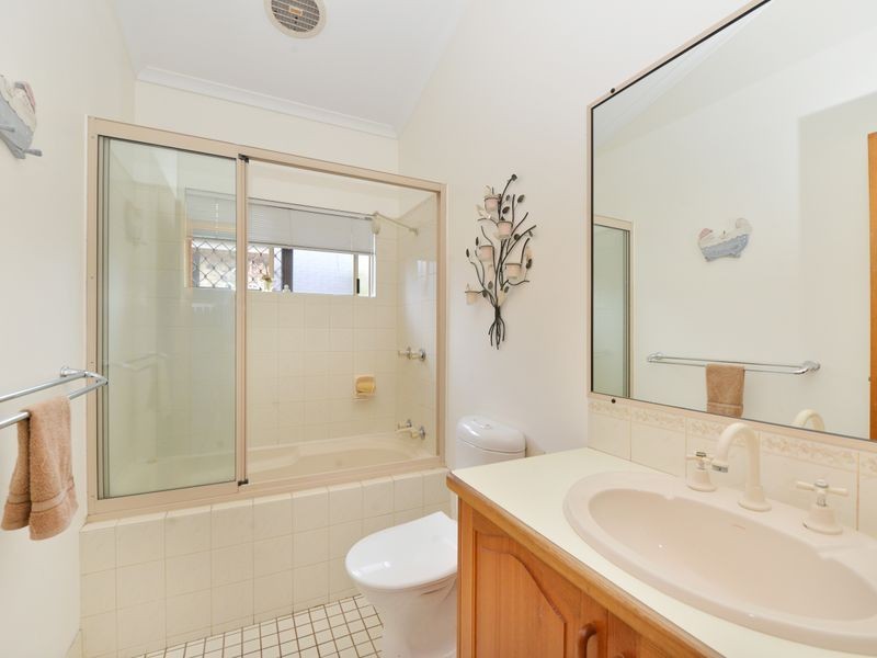 1/11 Moody Street, Manunda QLD 4870